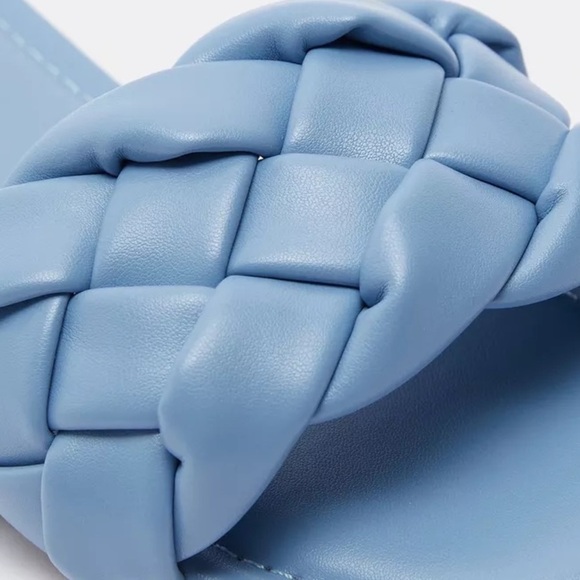 Braided Blue Heeled Sandals - Block Heel - Size 8 - Picture 2 of 4